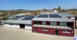 Photovoltaikanlage auf dem Dach der Feuerwehr